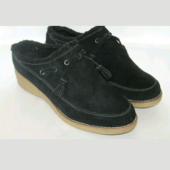 New Lands End suede tassel clogs. Sz 9 - Picture 1 of 3